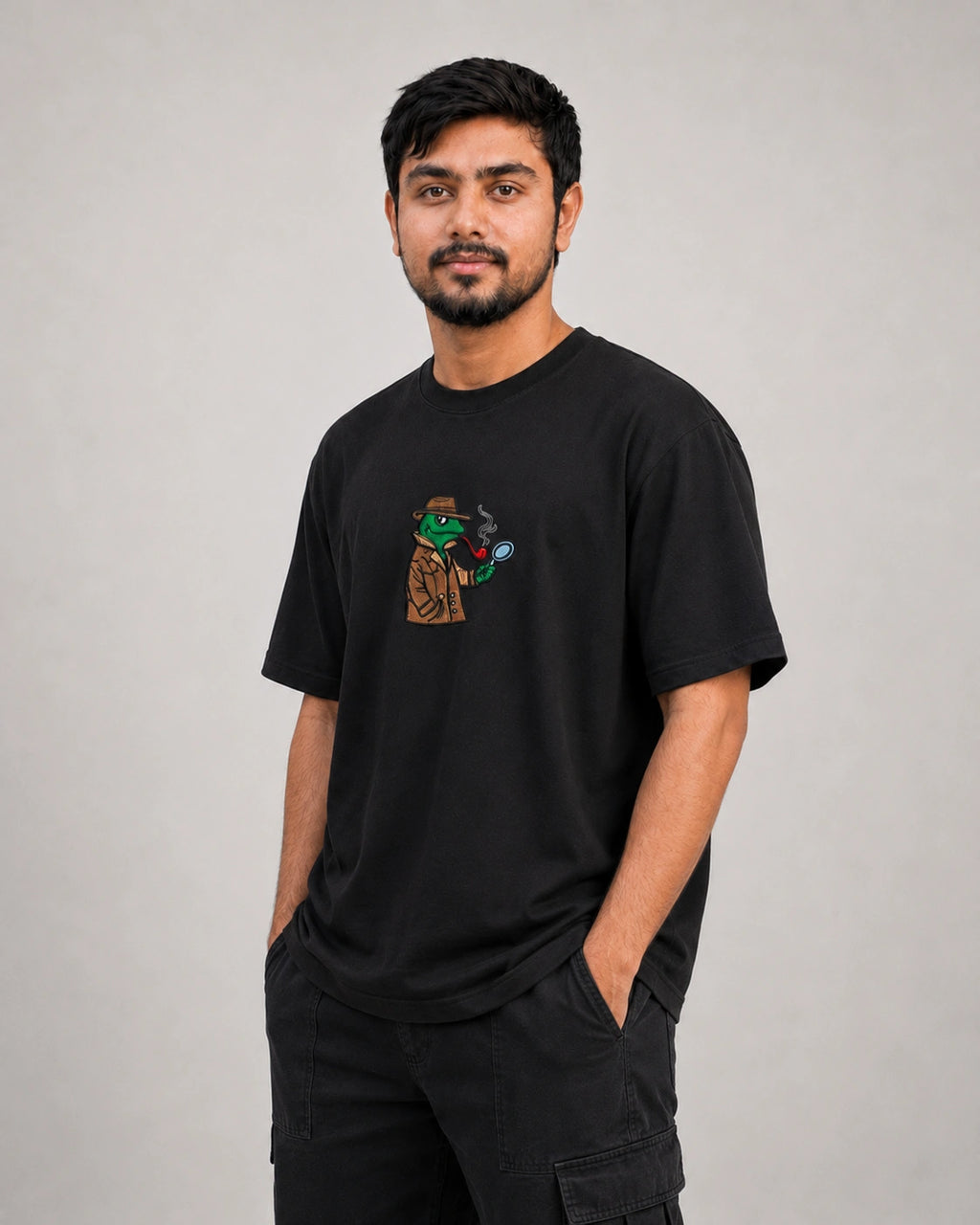 Detective Frog Embroidery Oversized T-Shirt